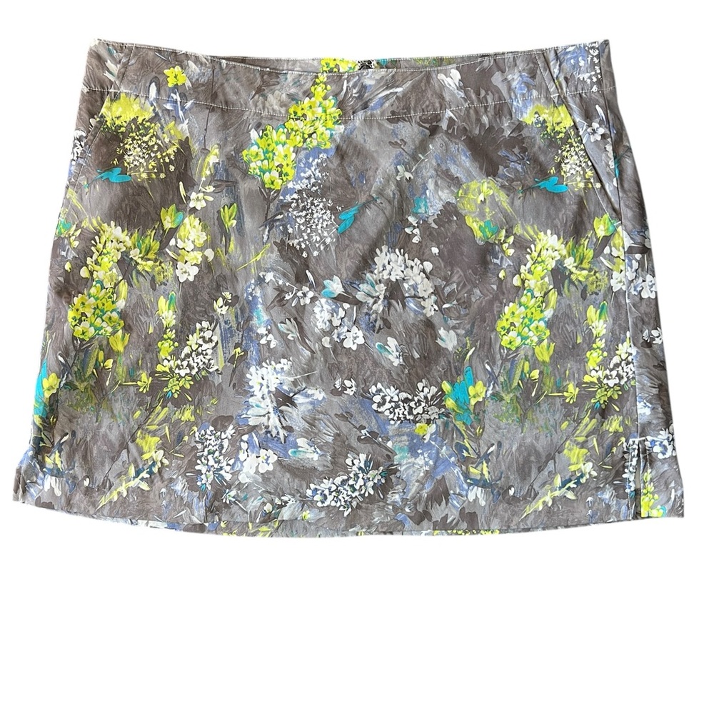 Lady Hagen Beautiful Gray & Green Floral Print Side Slit Skort Golf! Sz 12
